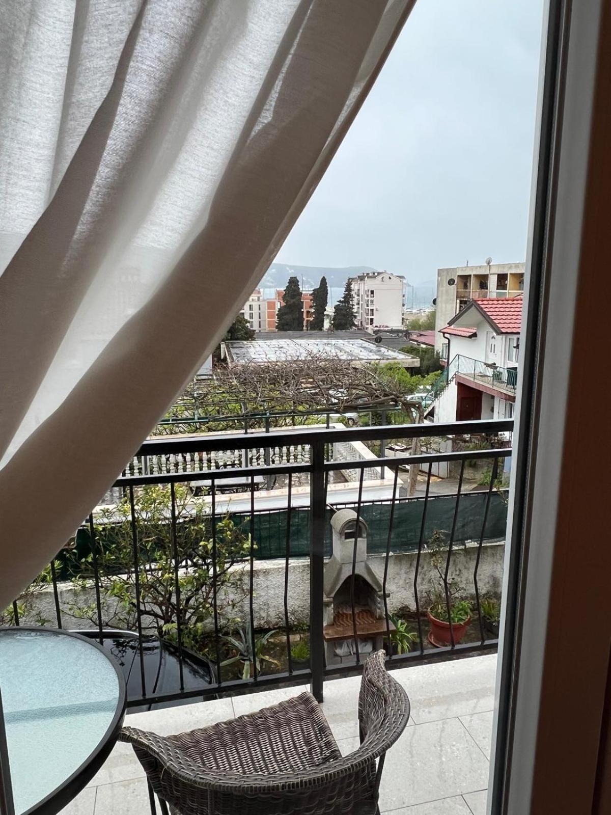 הרצג-נובי Apartments Lena מראה חיצוני תמונה